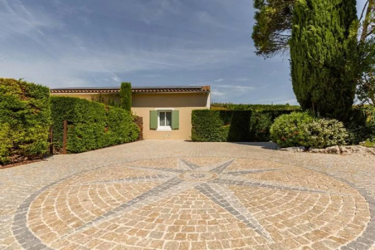 Appartamento La Bastide De L Etang LʼIsle-sur-la-Sorgue 0*,  Francia