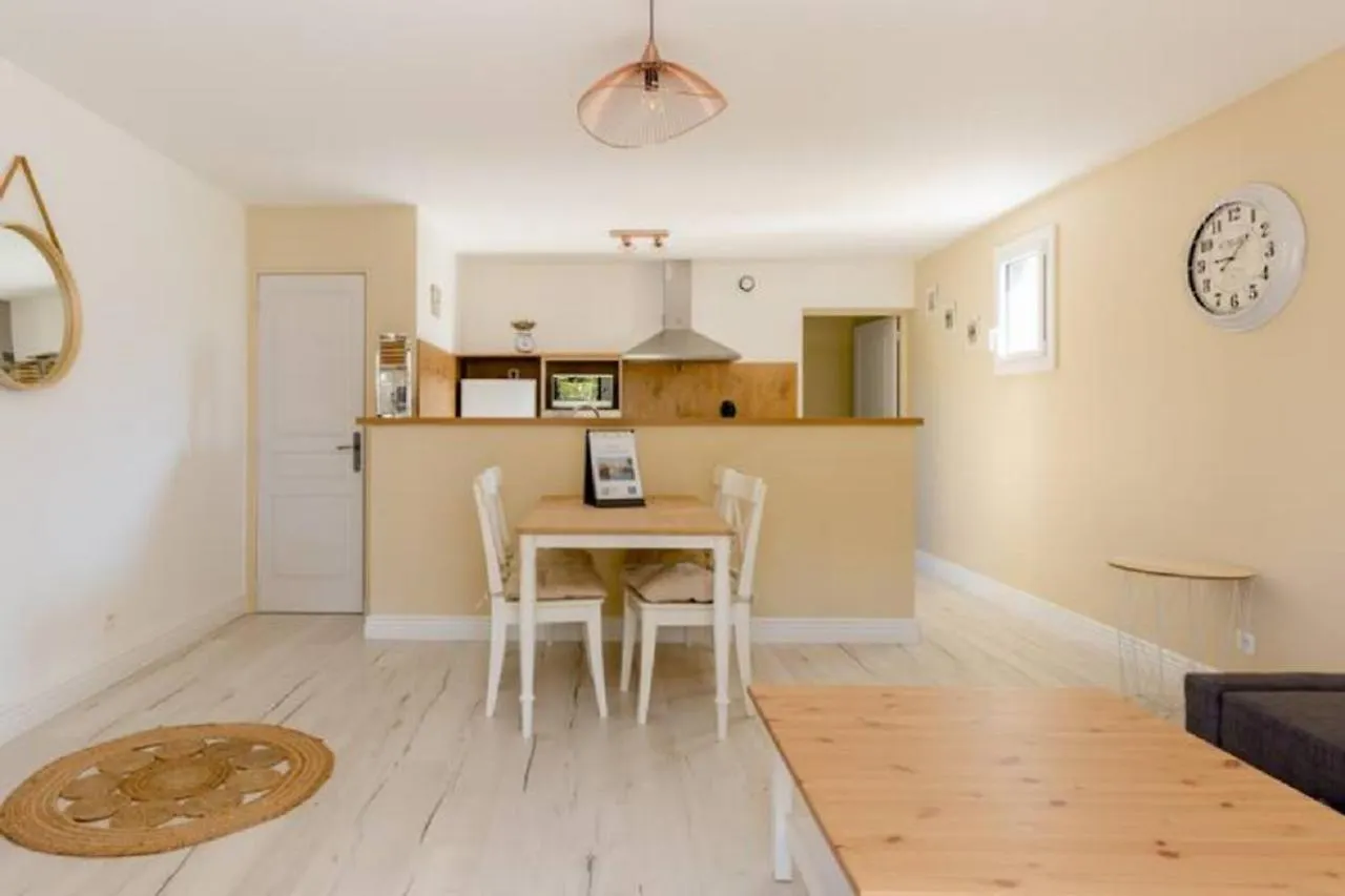 Appartement La Bastide de l Etang à LʼIsle-sur-la-Sorgue