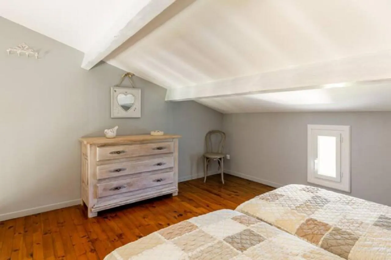 Appartement La Bastide de l Etang à LʼIsle-sur-la-Sorgue